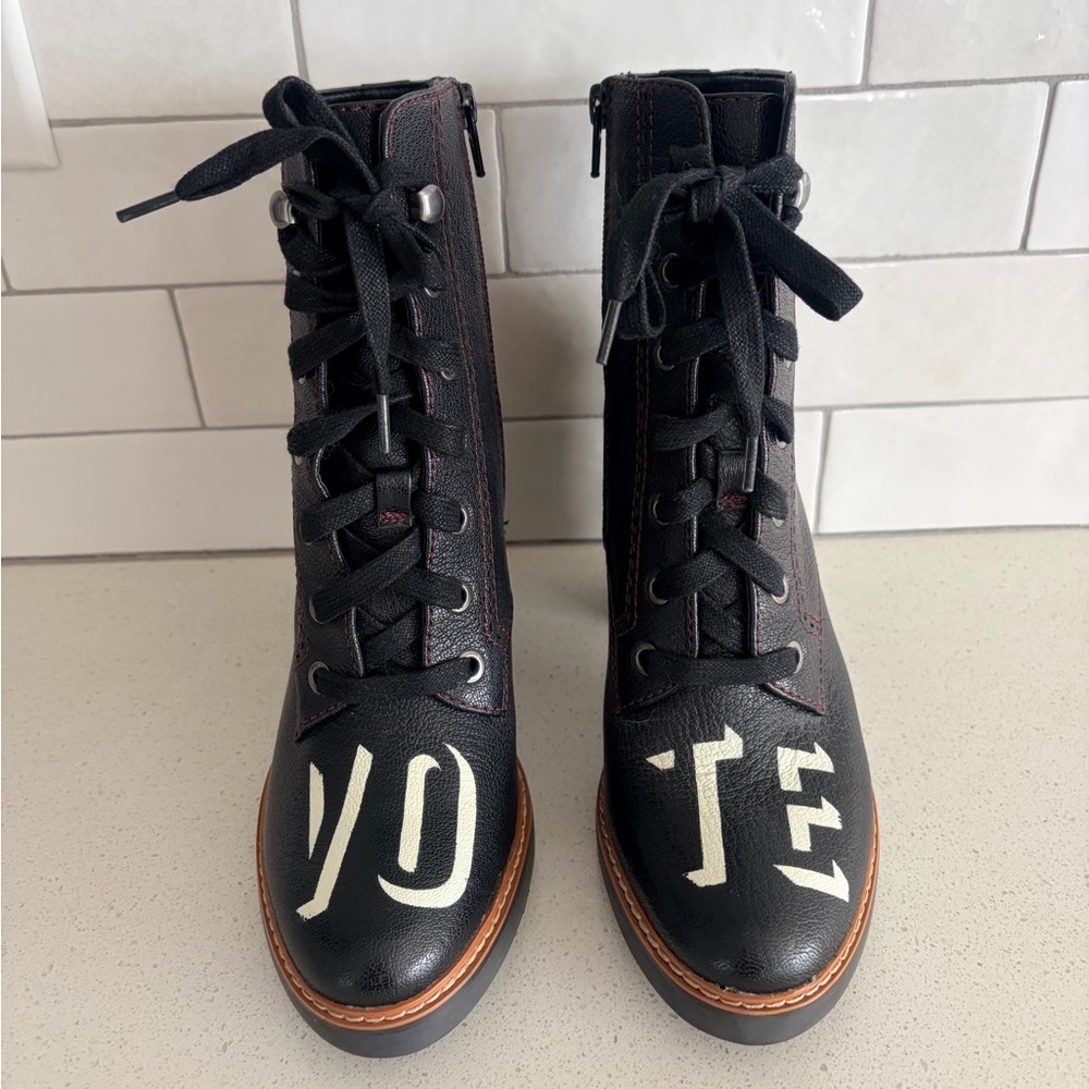 NEW LIMITED EDITION Naturalizer Callie VOTE boots. - Picture 1 of 8